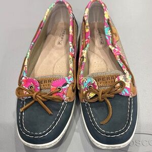 Sperry flat shoes